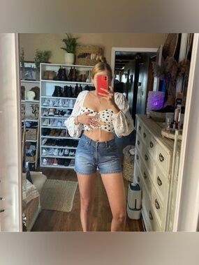 Route 66 high waisted vintage jean shorts size 26